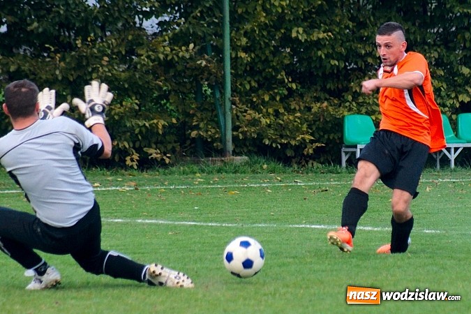 Zdjęcie w galerii na portalu naszwodzislaw.com: B klasa: Olza nie sprostała Wichrowi Płonia wiadomości z regionu