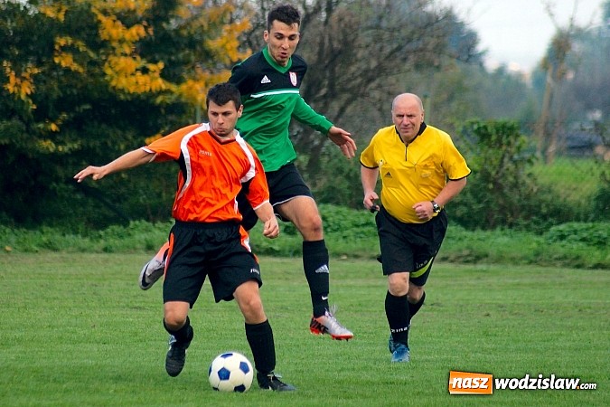 Zdjęcie w galerii na portalu naszwodzislaw.com: B klasa: Olza nie sprostała Wichrowi Płonia wiadomości z regionu