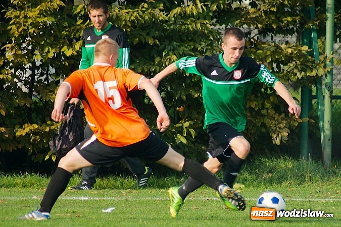 Zdjęcie w galerii na portalu naszwodzislaw.com: B klasa: Olza nie sprostała Wichrowi Płonia wiadomości z regionu