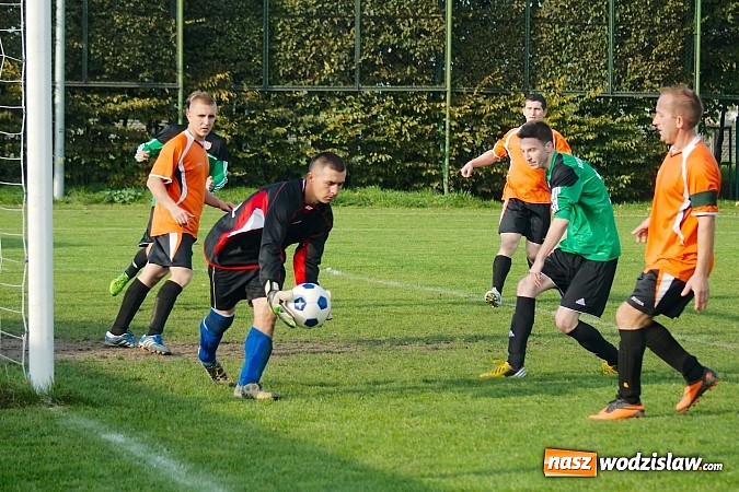 Zdjęcie w galerii na portalu naszwodzislaw.com: B klasa: Olza nie sprostała Wichrowi Płonia wiadomości z regionu