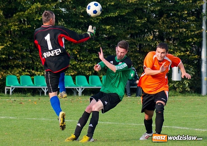 Zdjęcie w galerii na portalu naszwodzislaw.com: B klasa: Olza nie sprostała Wichrowi Płonia wiadomości z regionu