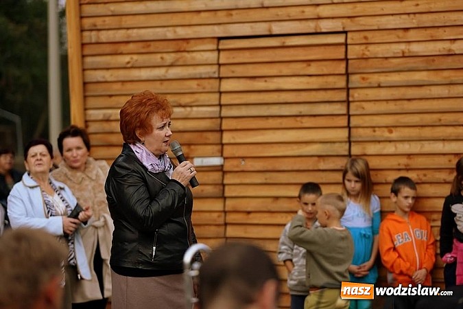 Zdjęcie w galerii na portalu naszwodzislaw.com: Tężnia w Radlinie raczyła dzisiaj gości nie tylko właściwościami zdrowotnymi wiadomości z regionu