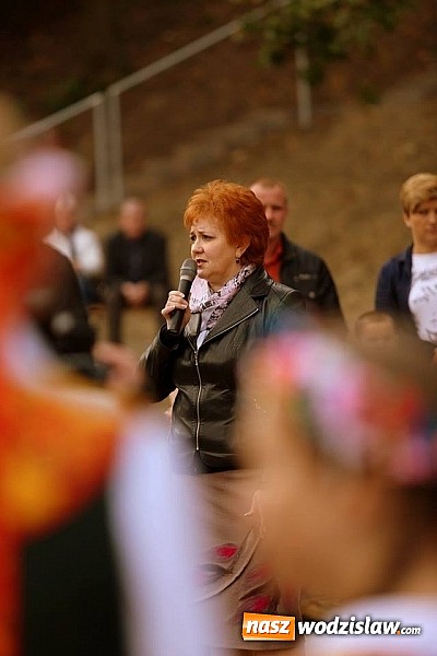 Zdjęcie w galerii na portalu naszwodzislaw.com: Tężnia w Radlinie raczyła dzisiaj gości nie tylko właściwościami zdrowotnymi wiadomości z regionu