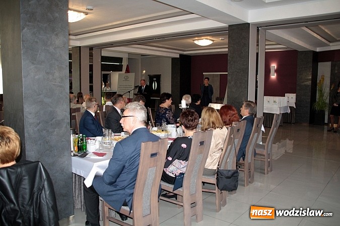 Zdjęcie w galerii na portalu naszwodzislaw.com: Sportowcy i działacze w dziedzinie kultury otrzymali nagrody wiadomości z regionu