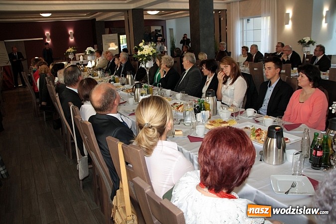 Zdjęcie w galerii na portalu naszwodzislaw.com: Sportowcy i działacze w dziedzinie kultury otrzymali nagrody wiadomości z regionu