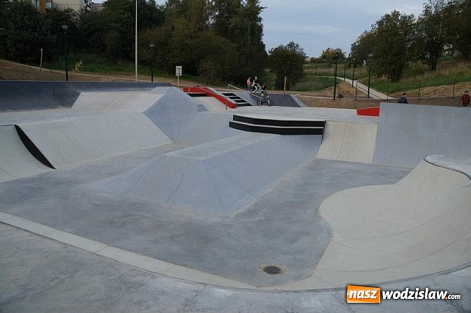 Zdjęcie w galerii na portalu naszwodzislaw.com: Budowa skateparku zakończona! wiadomości z regionu