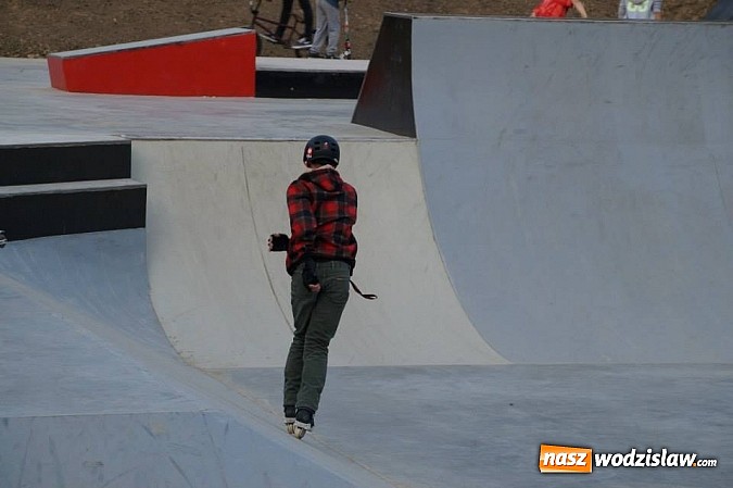 Zdjęcie w galerii na portalu naszwodzislaw.com: Budowa skateparku zakończona! wiadomości z regionu