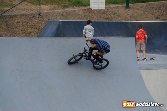 Zdjęcie w galerii na portalu naszwodzislaw.com: Budowa skateparku zakończona! wiadomości z regionu
