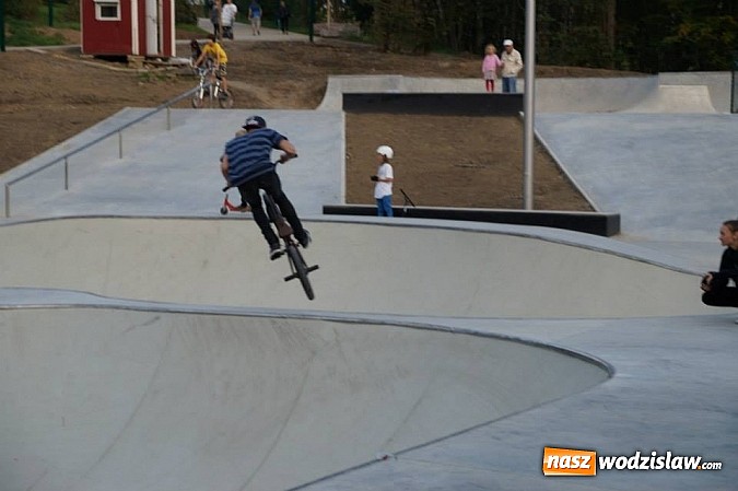 Zdjęcie w galerii na portalu naszwodzislaw.com: Budowa skateparku zakończona! wiadomości z regionu