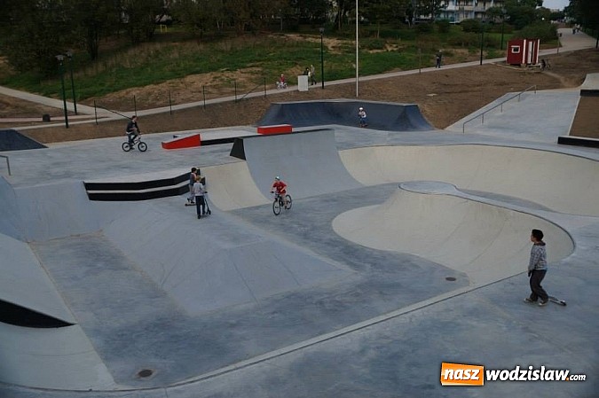 Zdjęcie w galerii na portalu naszwodzislaw.com: Budowa skateparku zakończona! wiadomości z regionu