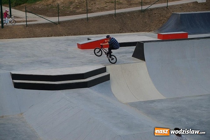 Zdjęcie w galerii na portalu naszwodzislaw.com: Budowa skateparku zakończona! wiadomości z regionu