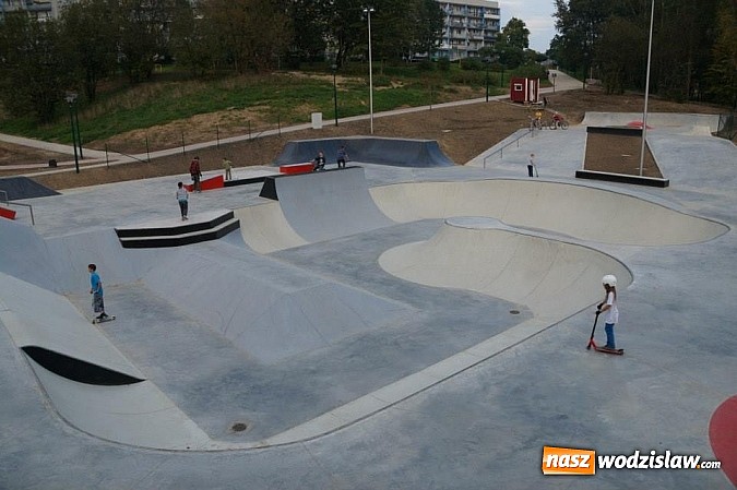 Zdjęcie w galerii na portalu naszwodzislaw.com: Budowa skateparku zakończona! wiadomości z regionu