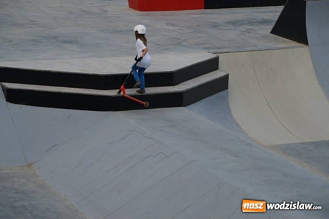 Zdjęcie w galerii na portalu naszwodzislaw.com: Budowa skateparku zakończona! wiadomości z regionu