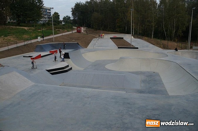 Zdjęcie w galerii na portalu naszwodzislaw.com: Budowa skateparku zakończona! wiadomości z regionu