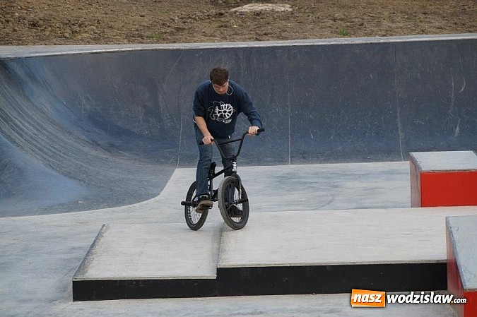 Zdjęcie w galerii na portalu naszwodzislaw.com: Budowa skateparku zakończona! wiadomości z regionu