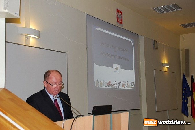 Zdjęcie w galerii na portalu naszwodzislaw.com: Czego pracodawcy oczekują od absolwentów szkół zawodowych? wiadomości z regionu