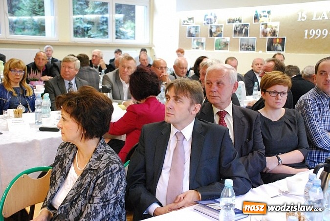 Zdjęcie w galerii na portalu naszwodzislaw.com: Czego pracodawcy oczekują od absolwentów szkół zawodowych? wiadomości z regionu