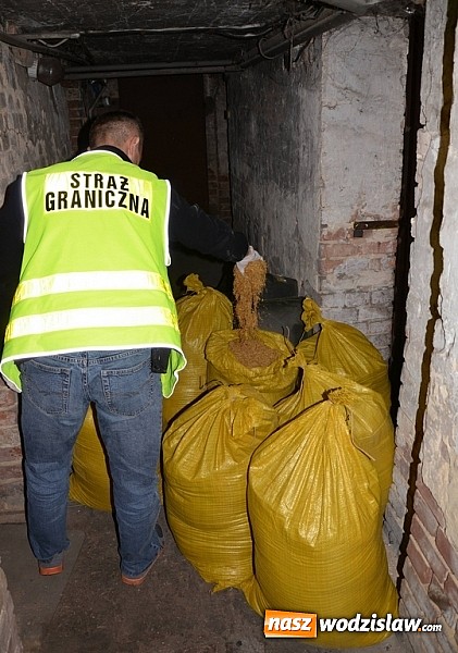Zdjęcie w galerii na portalu naszwodzislaw.com: Nielegalny tytoń, papierosy i alkohol wiadomości z regionu
