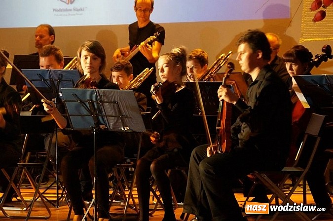 Zdjęcie w galerii na portalu naszwodzislaw.com: Dzień Edukacji Narodowej wiadomości z regionu