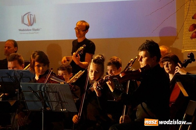 Zdjęcie w galerii na portalu naszwodzislaw.com: Dzień Edukacji Narodowej wiadomości z regionu