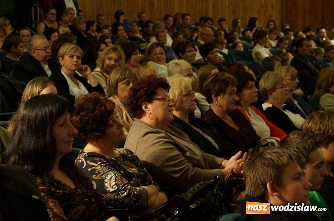 Zdjęcie w galerii na portalu naszwodzislaw.com: Dzień Edukacji Narodowej wiadomości z regionu