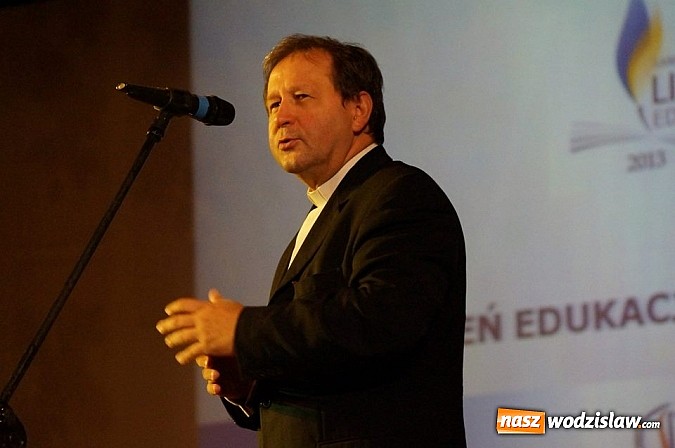 Zdjęcie w galerii na portalu naszwodzislaw.com: Dzień Edukacji Narodowej wiadomości z regionu