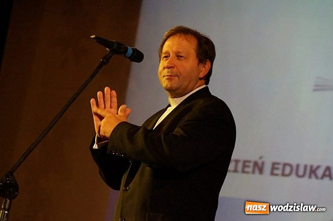 Zdjęcie w galerii na portalu naszwodzislaw.com: Dzień Edukacji Narodowej wiadomości z regionu