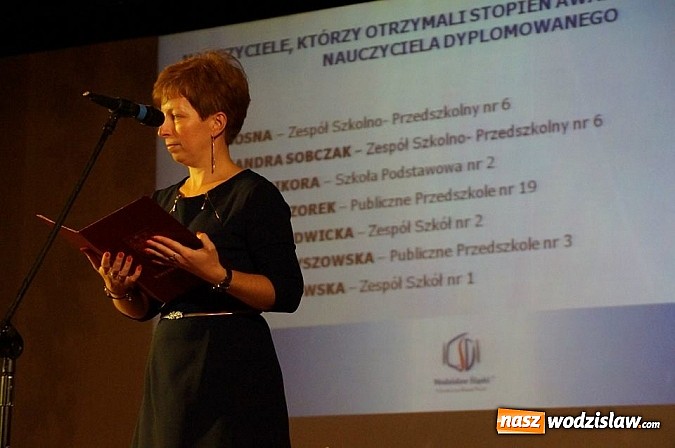 Zdjęcie w galerii na portalu naszwodzislaw.com: Dzień Edukacji Narodowej wiadomości z regionu