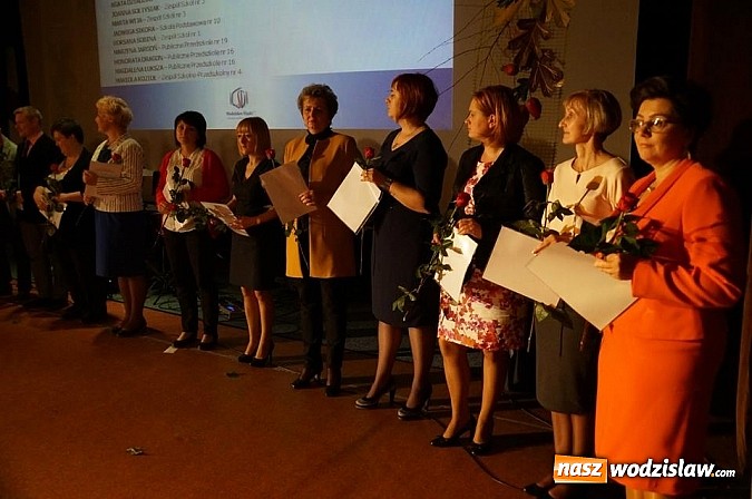 Zdjęcie w galerii na portalu naszwodzislaw.com: Dzień Edukacji Narodowej wiadomości z regionu