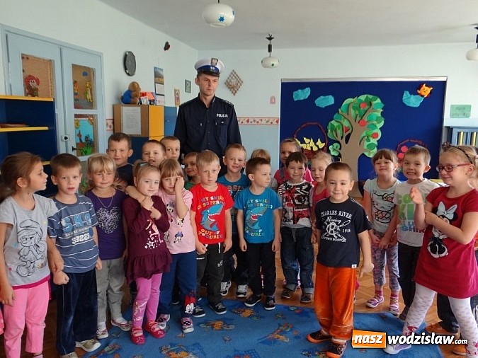 Zdjęcie w galerii na portalu naszwodzislaw.com: Przedszkolak vs Pierwszoklasista wiadomości z regionu