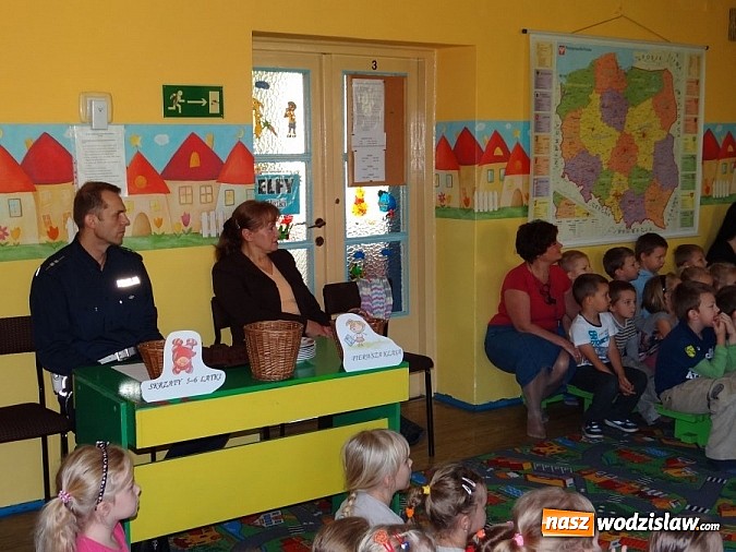 Zdjęcie w galerii na portalu naszwodzislaw.com: Przedszkolak vs Pierwszoklasista wiadomości z regionu