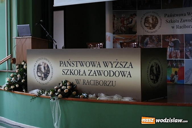 Zdjęcie w galerii na portalu naszwodzislaw.com: Raciborska uczelnia zainaugurowała dziś uroczyście nowy rok akademicki wiadomości z regionu