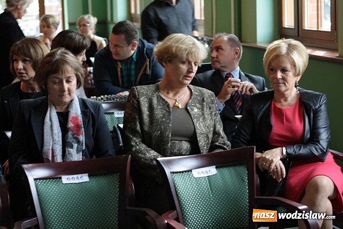 Zdjęcie w galerii na portalu naszwodzislaw.com: Raciborska uczelnia zainaugurowała dziś uroczyście nowy rok akademicki wiadomości z regionu