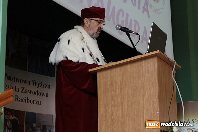 Zdjęcie w galerii na portalu naszwodzislaw.com: Raciborska uczelnia zainaugurowała dziś uroczyście nowy rok akademicki wiadomości z regionu