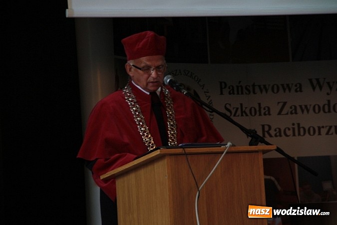 Zdjęcie w galerii na portalu naszwodzislaw.com: Raciborska uczelnia zainaugurowała dziś uroczyście nowy rok akademicki wiadomości z regionu