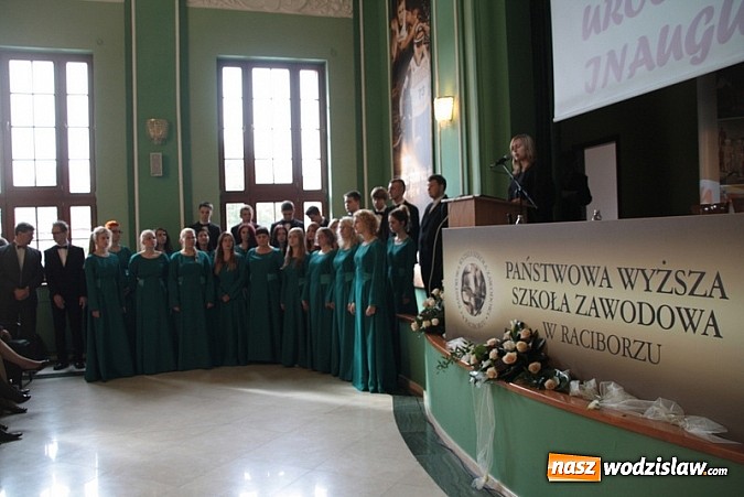 Zdjęcie w galerii na portalu naszwodzislaw.com: Raciborska uczelnia zainaugurowała dziś uroczyście nowy rok akademicki wiadomości z regionu