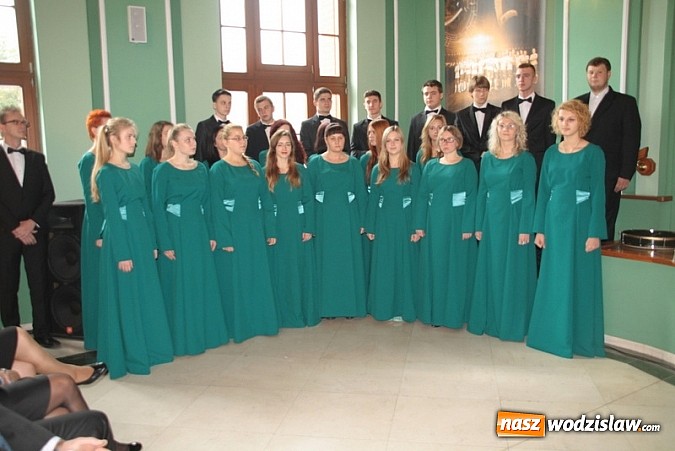 Zdjęcie w galerii na portalu naszwodzislaw.com: Raciborska uczelnia zainaugurowała dziś uroczyście nowy rok akademicki wiadomości z regionu