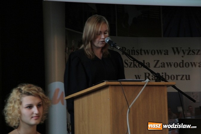 Zdjęcie w galerii na portalu naszwodzislaw.com: Raciborska uczelnia zainaugurowała dziś uroczyście nowy rok akademicki wiadomości z regionu