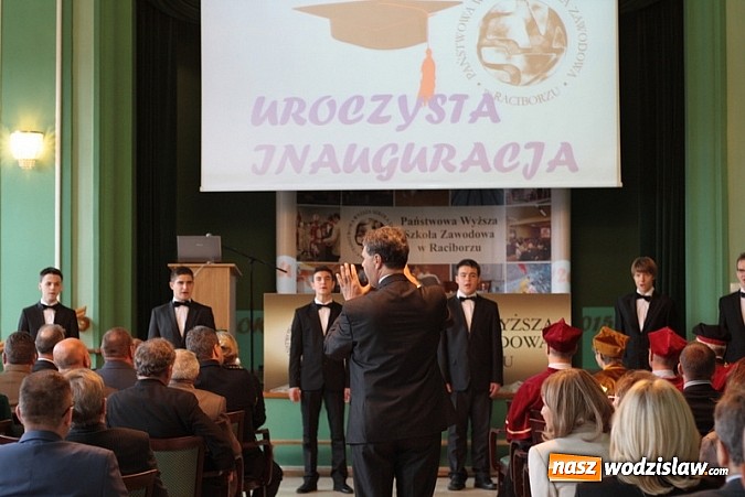 Zdjęcie w galerii na portalu naszwodzislaw.com: Raciborska uczelnia zainaugurowała dziś uroczyście nowy rok akademicki wiadomości z regionu
