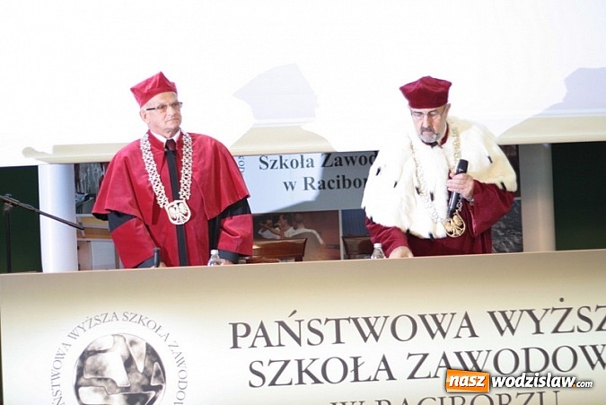 Zdjęcie w galerii na portalu naszwodzislaw.com: Raciborska uczelnia zainaugurowała dziś uroczyście nowy rok akademicki wiadomości z regionu