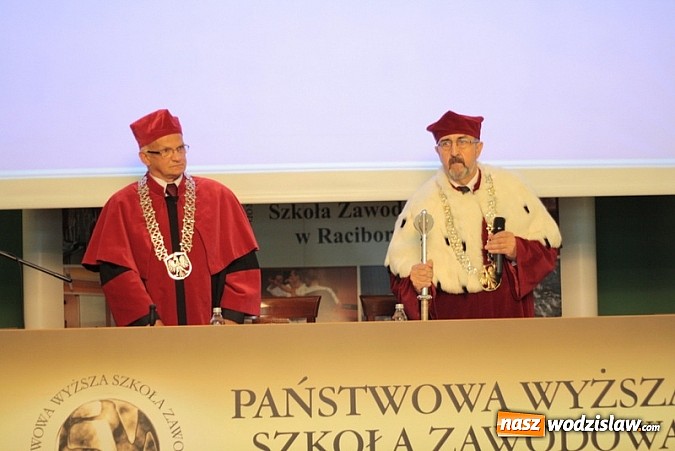 Zdjęcie w galerii na portalu naszwodzislaw.com: Raciborska uczelnia zainaugurowała dziś uroczyście nowy rok akademicki wiadomości z regionu