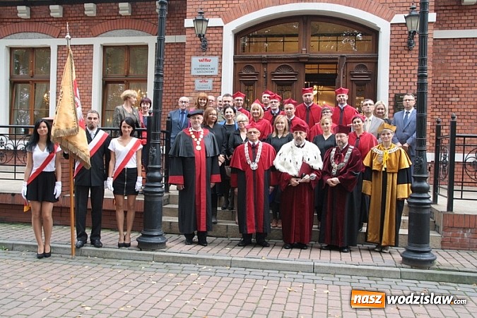 Zdjęcie w galerii na portalu naszwodzislaw.com: Raciborska uczelnia zainaugurowała dziś uroczyście nowy rok akademicki wiadomości z regionu