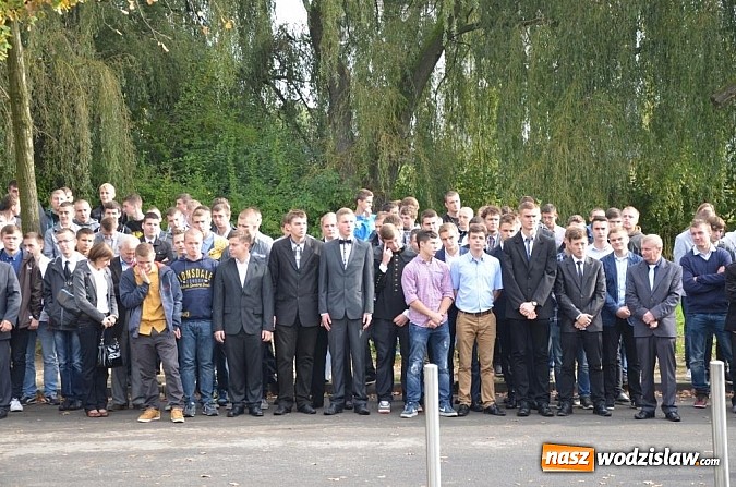 Zdjęcie w galerii na portalu naszwodzislaw.com: Zesp&oacute;ł Szk&oacute;ł Zawodowych w Wodzisławiu Śląskim ma nowego patrona wiadomości z regionu