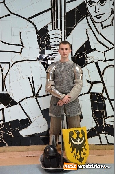 Zdjęcie w galerii na portalu naszwodzislaw.com: Zesp&oacute;ł Szk&oacute;ł Zawodowych w Wodzisławiu Śląskim ma nowego patrona wiadomości z regionu