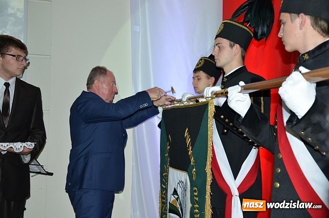 Zdjęcie w galerii na portalu naszwodzislaw.com: Zesp&oacute;ł Szk&oacute;ł Zawodowych w Wodzisławiu Śląskim ma nowego patrona wiadomości z regionu