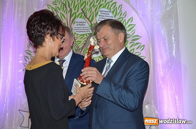 Zdjęcie w galerii na portalu naszwodzislaw.com: Zesp&oacute;ł Szk&oacute;ł Zawodowych w Wodzisławiu Śląskim ma nowego patrona wiadomości z regionu