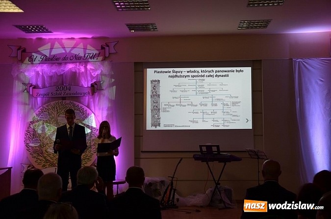 Zdjęcie w galerii na portalu naszwodzislaw.com: Zesp&oacute;ł Szk&oacute;ł Zawodowych w Wodzisławiu Śląskim ma nowego patrona wiadomości z regionu