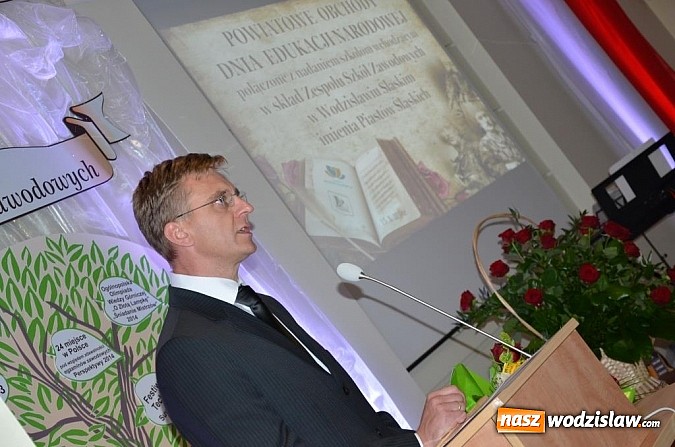 Zdjęcie w galerii na portalu naszwodzislaw.com: Zesp&oacute;ł Szk&oacute;ł Zawodowych w Wodzisławiu Śląskim ma nowego patrona wiadomości z regionu