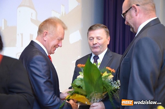 Zdjęcie w galerii na portalu naszwodzislaw.com: Wojewoda Piotr Litwa nominowany do Ice Bucket Challenge na XX lecie DPS w Gorzycach! wiadomości z regionu