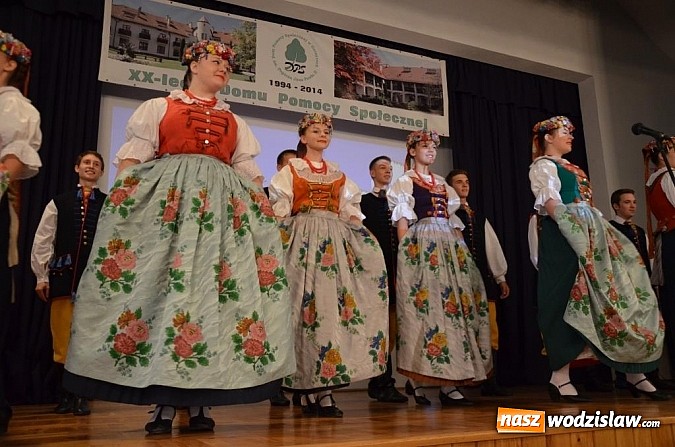 Zdjęcie w galerii na portalu naszwodzislaw.com: Wojewoda Piotr Litwa nominowany do Ice Bucket Challenge na XX lecie DPS w Gorzycach! wiadomości z regionu